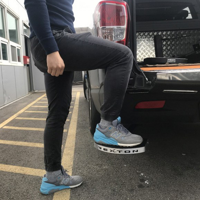 렉스턴스포츠 롱바디 칸 트렁크발판 